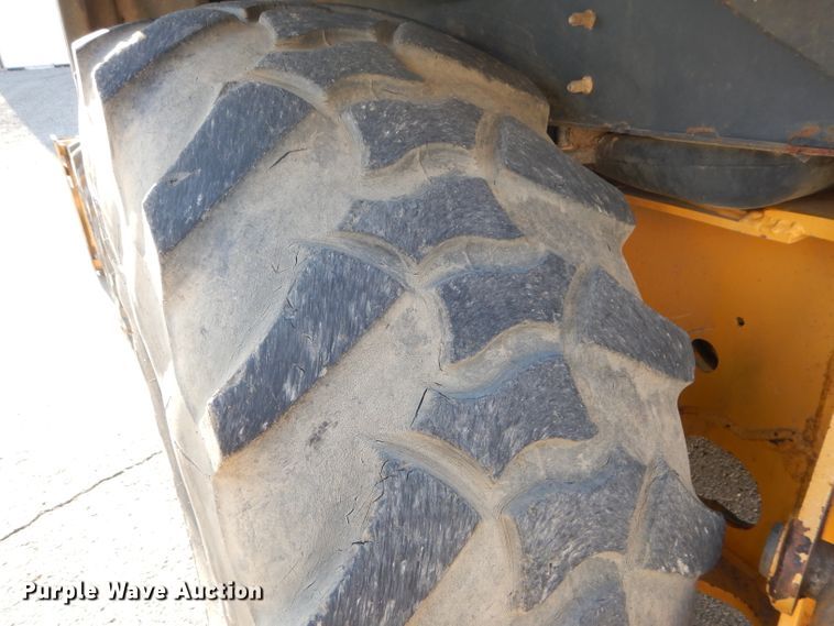 image for item DH2684 2015 John Deere 310SK backhoe