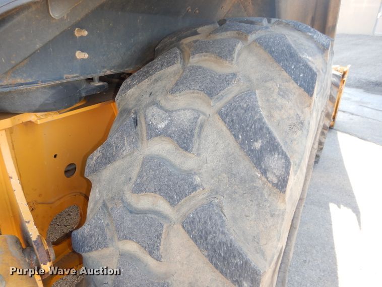 image for item DH2684 2015 John Deere 310SK backhoe