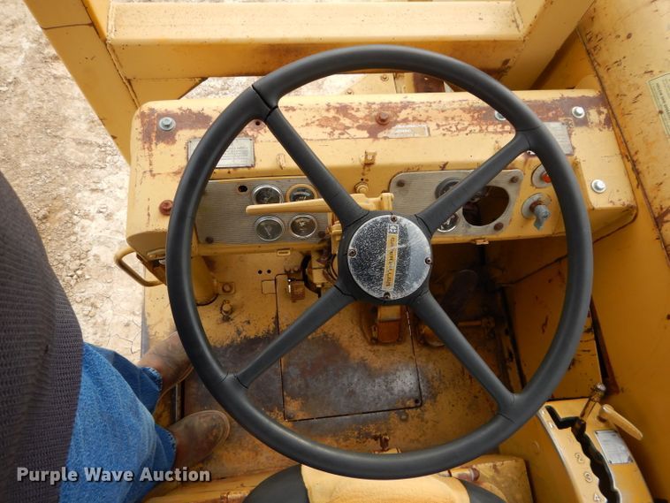 image for item DH2685 1967 Caterpillar 621 conventional scraper