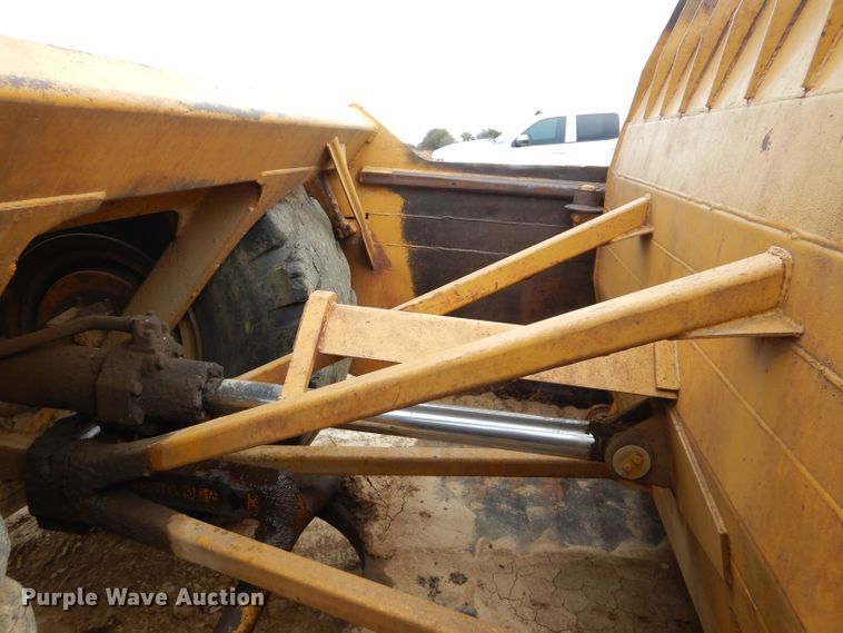 image for item DH2685 1967 Caterpillar 621 conventional scraper