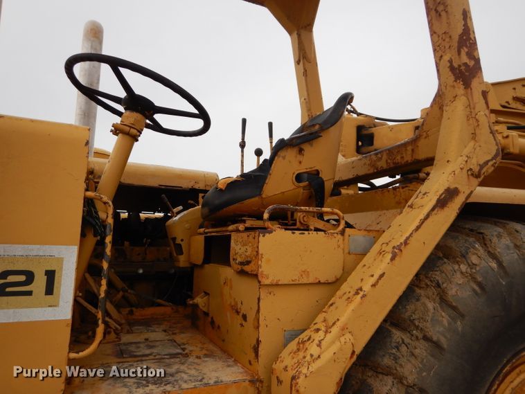 image for item DH2686 1970 Caterpillar 621 conventional scraper