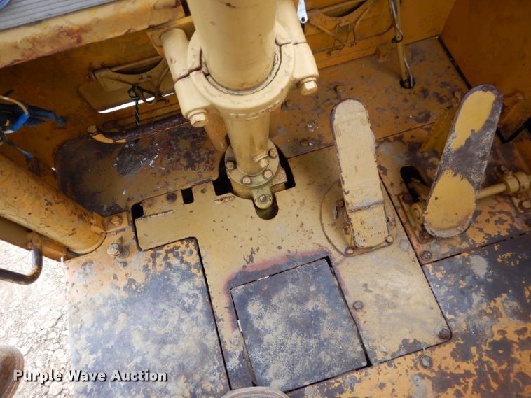 image for item DH2686 1970 Caterpillar 621 conventional scraper