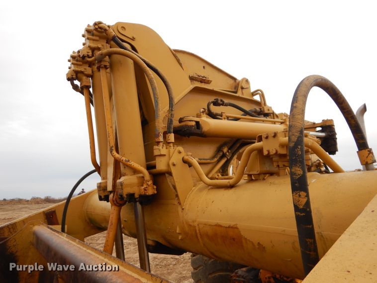 image for item DH2686 1970 Caterpillar 621 conventional scraper