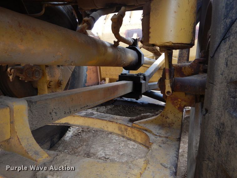 image for item DH2686 1970 Caterpillar 621 conventional scraper