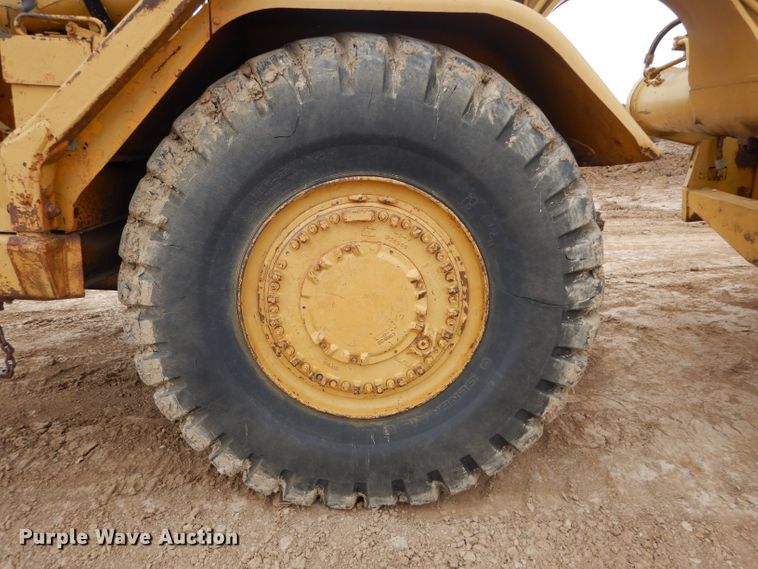 image for item DH2686 1970 Caterpillar 621 conventional scraper