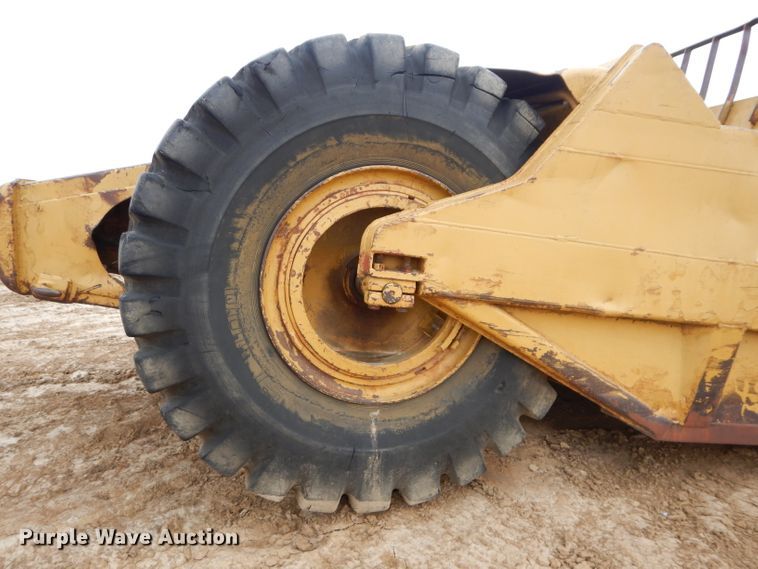 image for item DH2686 1970 Caterpillar 621 conventional scraper