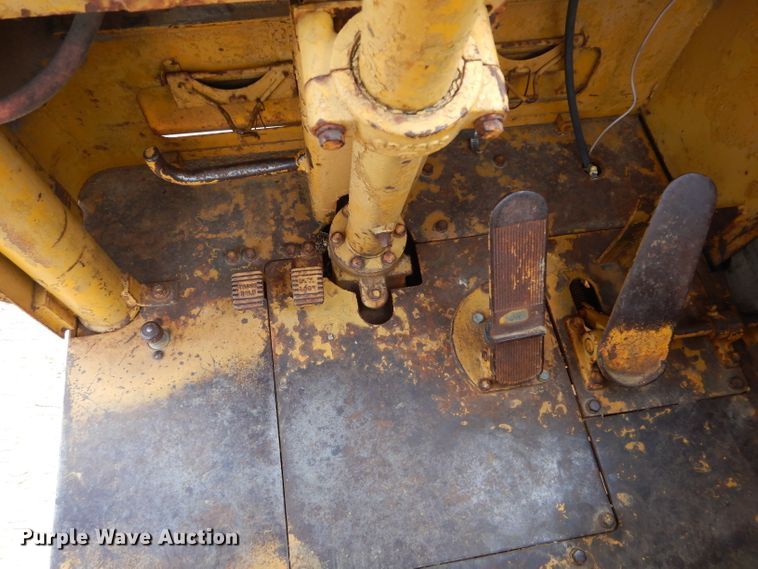 image for item DH2687 1970 Caterpillar 621 conventional scraper