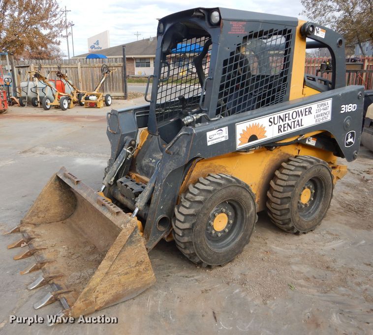 image for item DH2705 2013 John Deere 318D skid steer