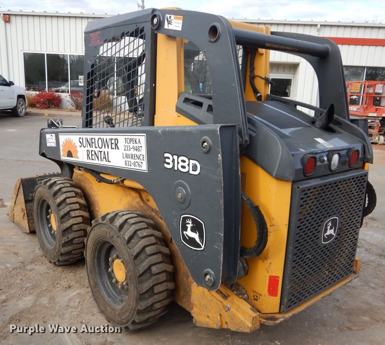 image for item DH2705 2013 John Deere 318D skid steer