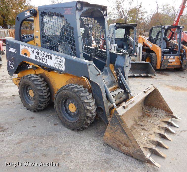 image for item DH2705 2013 John Deere 318D skid steer