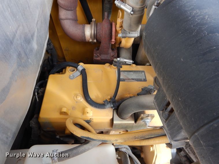 image for item DH2705 2013 John Deere 318D skid steer