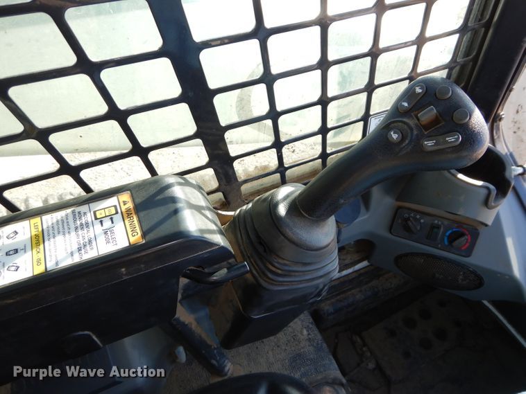 image for item DH2710 2014 Bobcat T770 skid steer