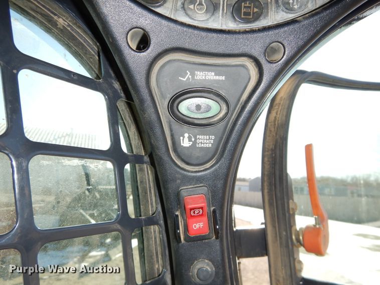 image for item DH2710 2014 Bobcat T770 skid steer