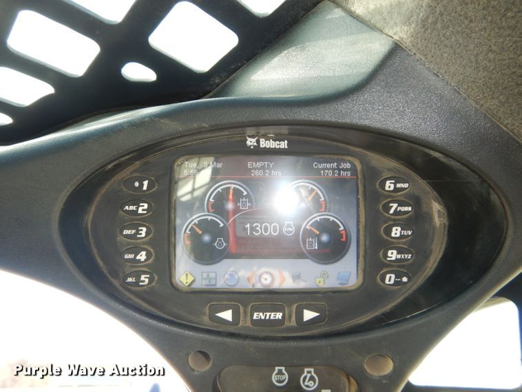 image for item DH2710 2014 Bobcat T770 skid steer