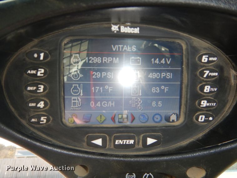 image for item DH2710 2014 Bobcat T770 skid steer