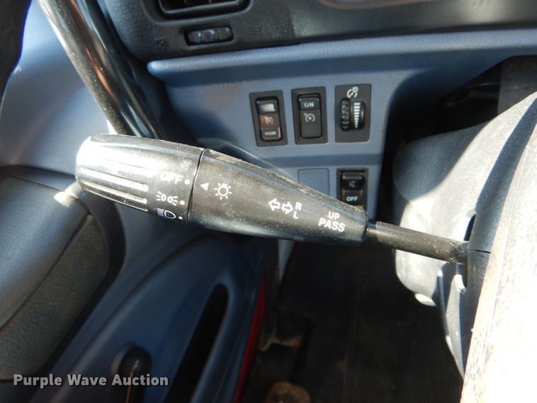 image for item DH6174 2006 Hino 268 flatbed truck