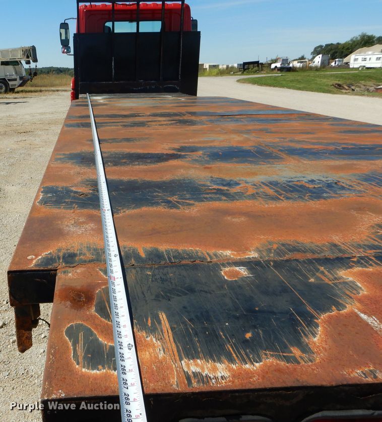 image for item DH6174 2006 Hino 268 flatbed truck