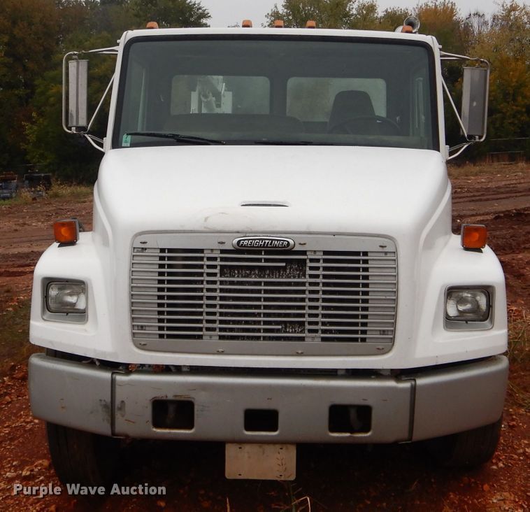 image for item DH6756 2000 Freightliner FL70 utility bed truck with crane