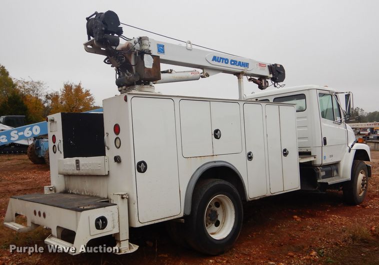 image for item DH6756 2000 Freightliner FL70 utility bed truck with crane