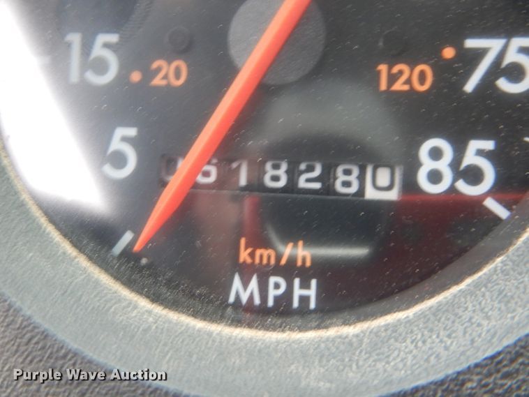 image for item DH6756 2000 Freightliner FL70 utility bed truck with crane