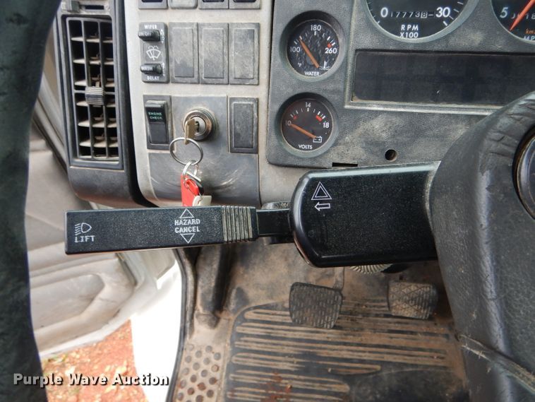 image for item DH6756 2000 Freightliner FL70 utility bed truck with crane