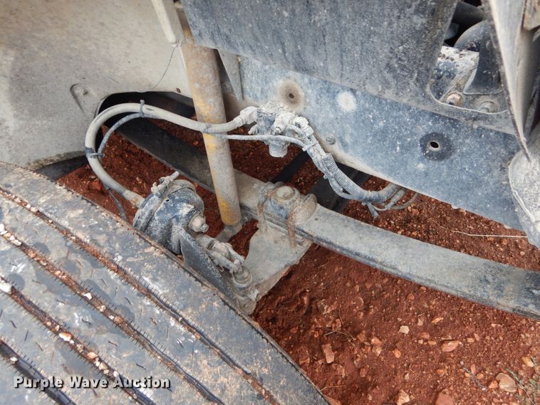 image for item DH6756 2000 Freightliner FL70 utility bed truck with crane