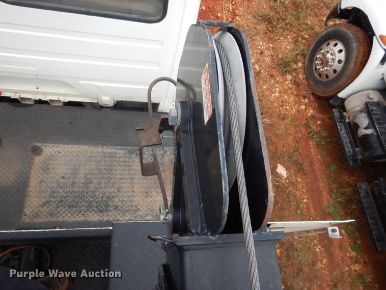 image for item DH6756 2000 Freightliner FL70 utility bed truck with crane