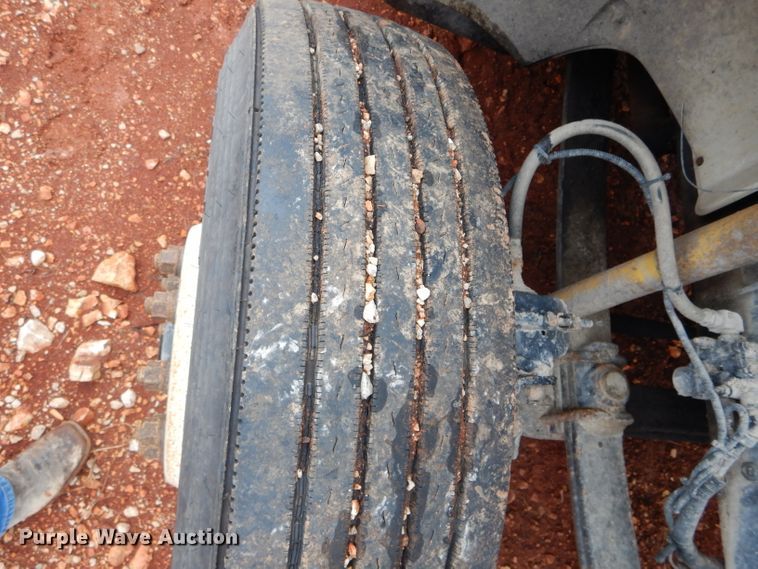 image for item DH6756 2000 Freightliner FL70 utility bed truck with crane