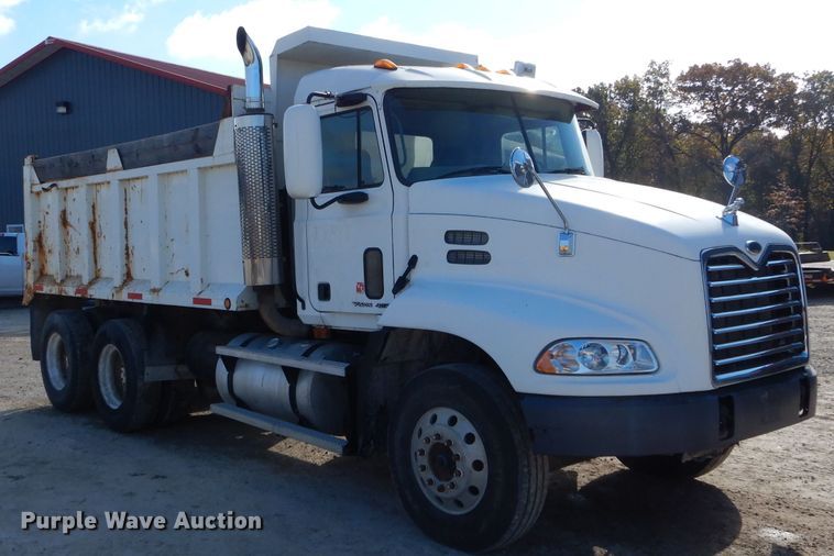 image for item DH6790 2001 Mack CX613 dump truck
