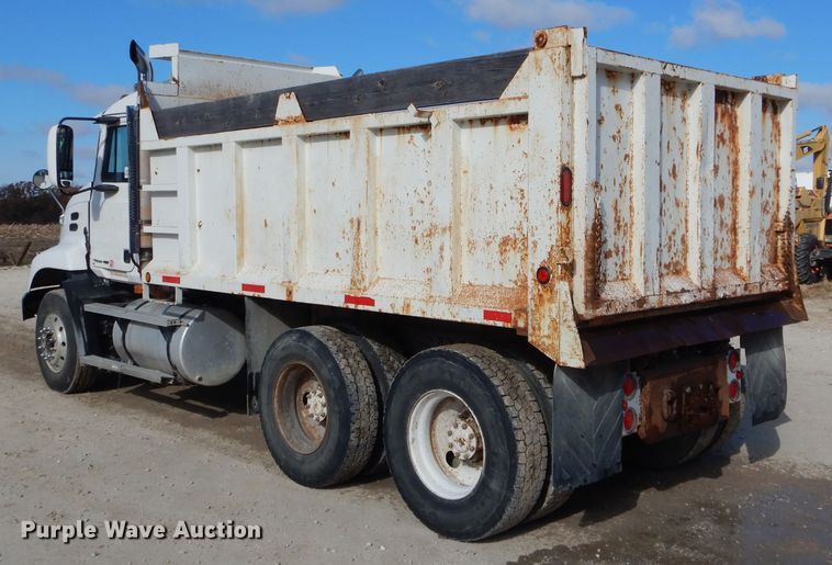 image for item DH6790 2001 Mack CX613 dump truck