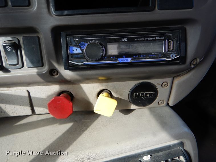 image for item DH6790 2001 Mack CX613 dump truck