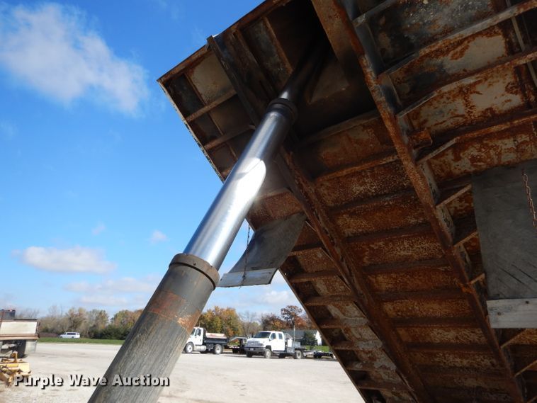 image for item DH6790 2001 Mack CX613 dump truck