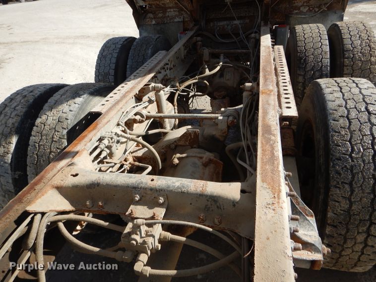 image for item DH6790 2001 Mack CX613 dump truck