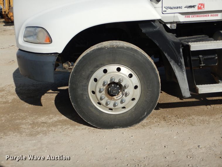 image for item DH6790 2001 Mack CX613 dump truck