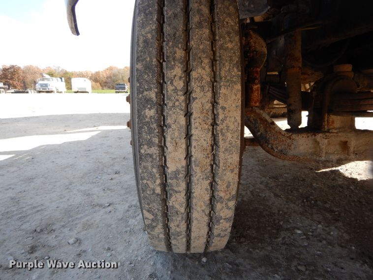 image for item DH6790 2001 Mack CX613 dump truck