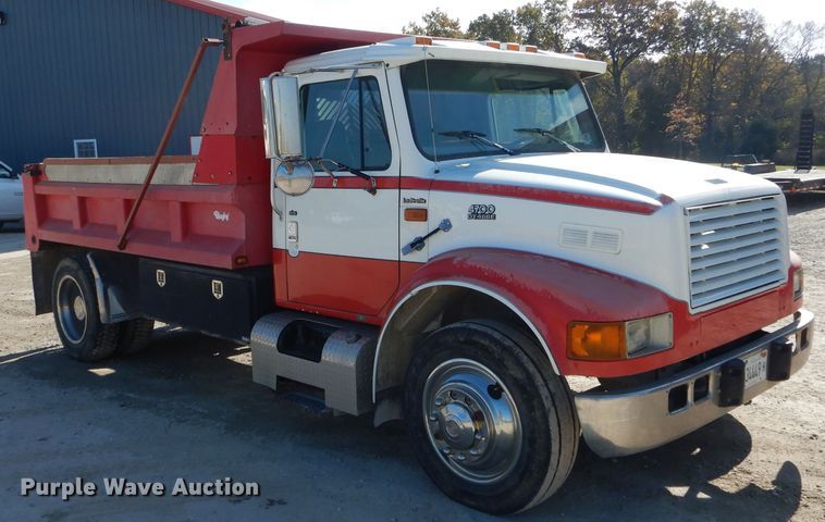 image for item DH6793 1998 International 4700 dump truck