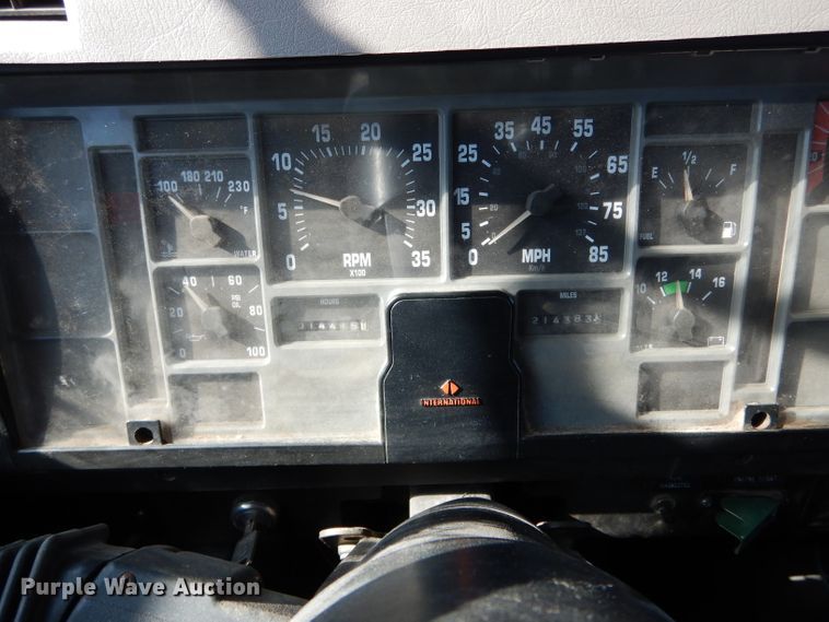 image for item DH6793 1998 International 4700 dump truck