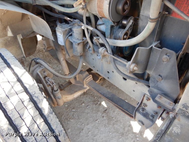 image for item DH6793 1998 International 4700 dump truck