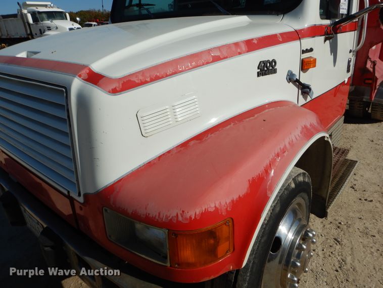 image for item DH6793 1998 International 4700 dump truck