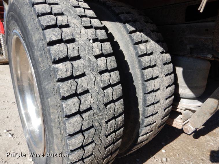 image for item DH6793 1998 International 4700 dump truck