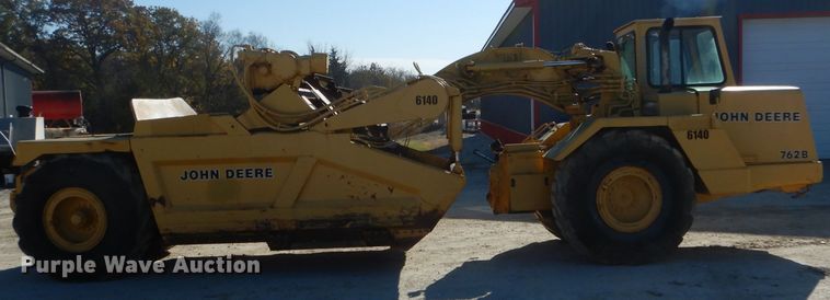 image for item DH6795 1989 John Deere 762B elevating scraper