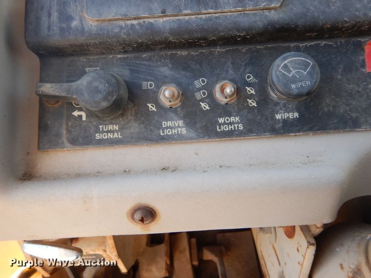 image for item DH6795 1989 John Deere 762B elevating scraper