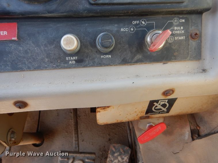 image for item DH6795 1989 John Deere 762B elevating scraper