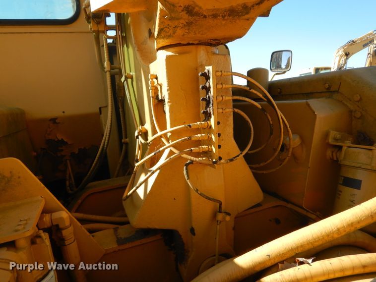 image for item DH6795 1989 John Deere 762B elevating scraper