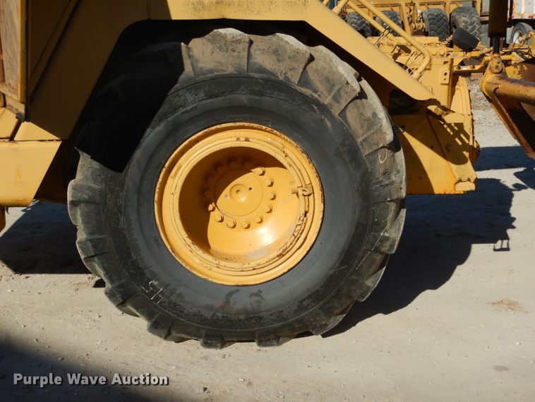 image for item DH6795 1989 John Deere 762B elevating scraper