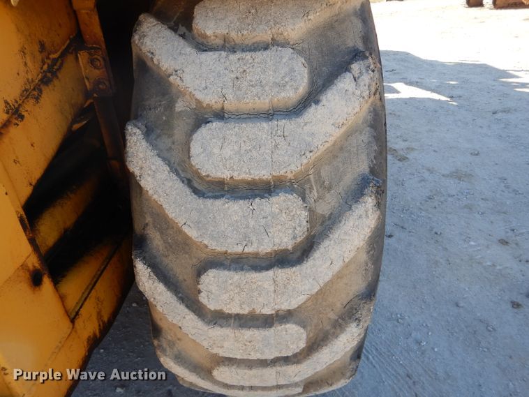 image for item DH6795 1989 John Deere 762B elevating scraper