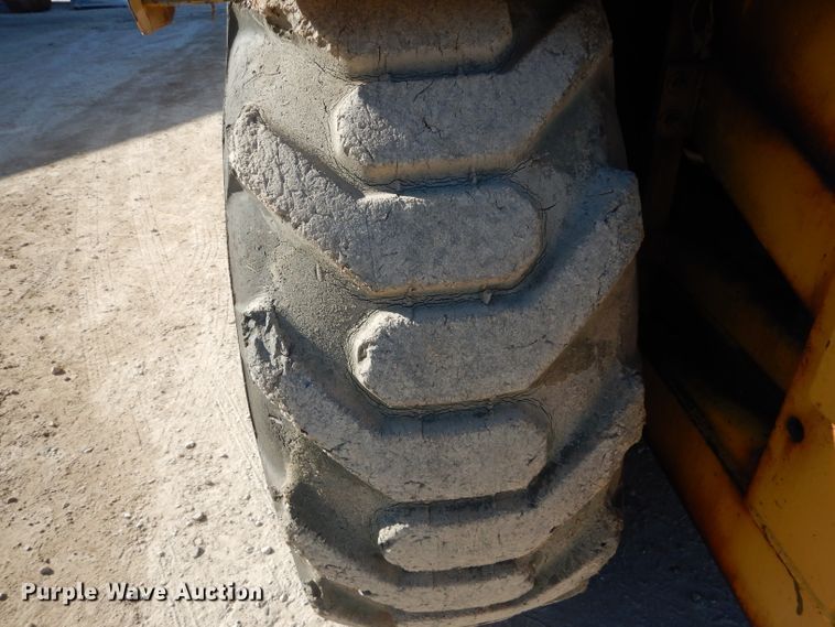 image for item DH6795 1989 John Deere 762B elevating scraper