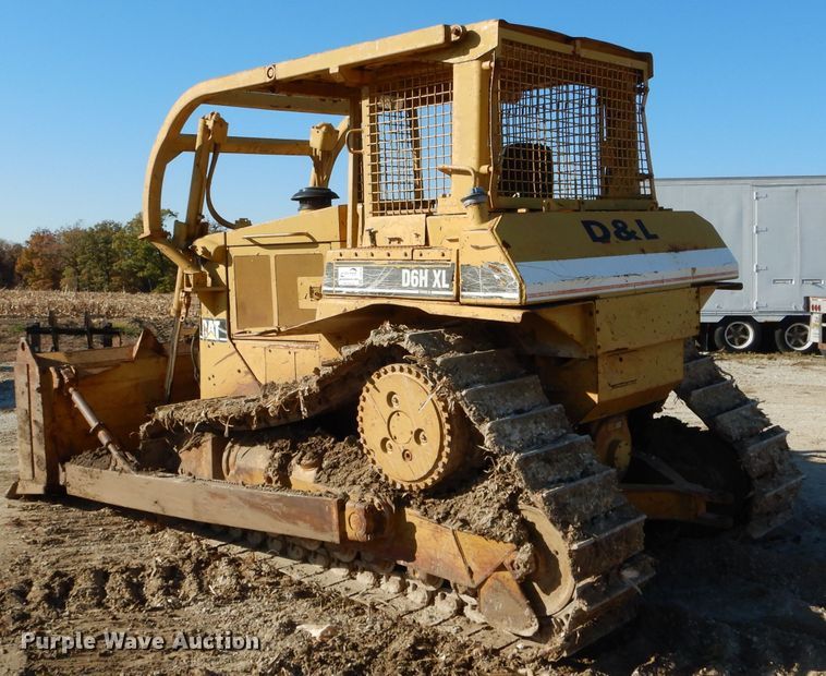 image for item DH6796 Caterpillar D6H XL Series II dozer