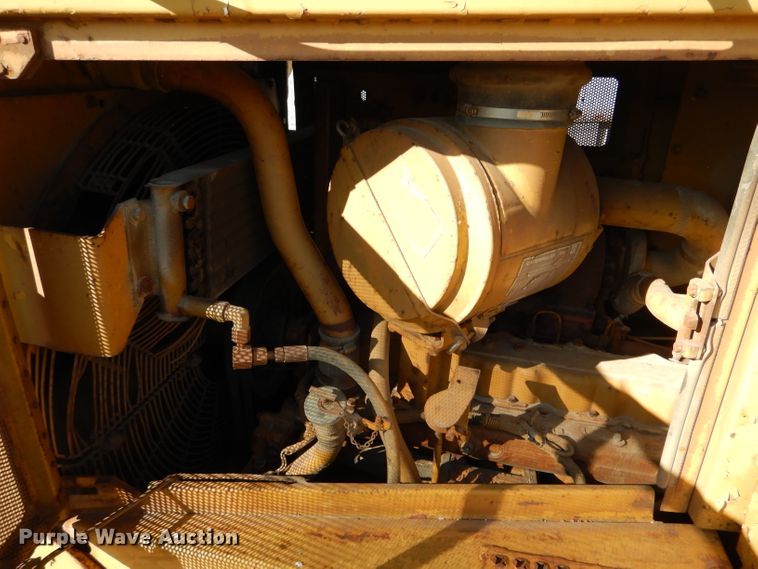 image for item DH6796 Caterpillar D6H XL Series II dozer