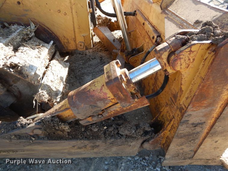 image for item DH6796 Caterpillar D6H XL Series II dozer